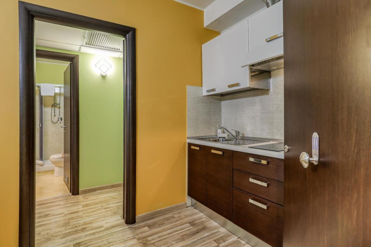 Asso Residence Terni Bagian luar foto